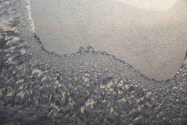 Macro immagine di luce variopinta ghiacciata finestra di vetro naturale ghiaccio Pa — Foto Stock