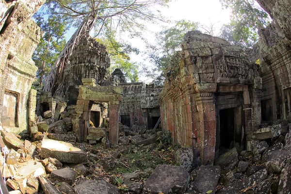 Den antika arkitekturen i Angkor Wat, Kambodja — Stockfoto