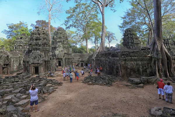 Angkor Wat, Kambodža-20. prosince 2014: prohlídka památek na — Stock fotografie