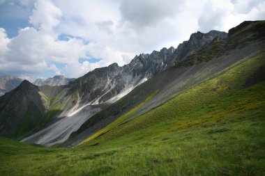 Doğu Sayan dağlara seyahat