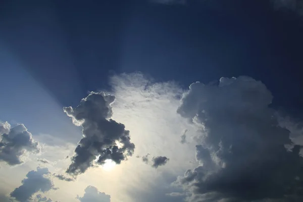 Nubes deliciosas al atardecer —  Fotos de Stock