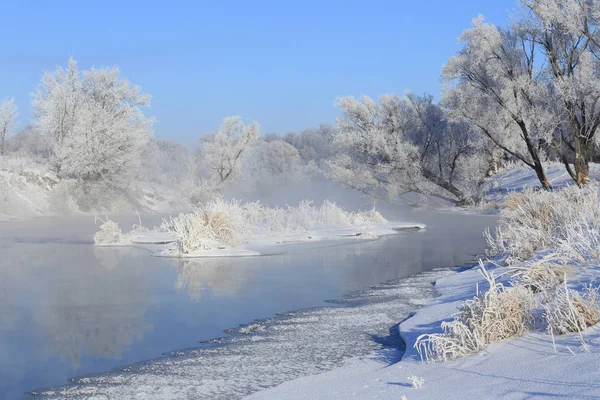 Fog over winter river — Stock Photo, Image