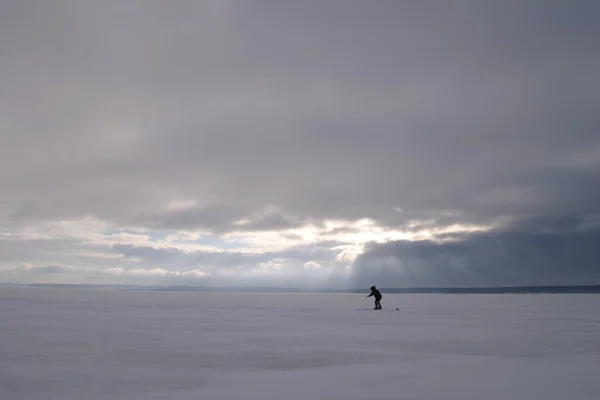 Hiver Paysage Pêcheur Pêche Sur Estuaire Eek Rivière Coucher Soleil — Photo