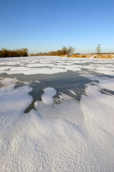 Winter Landscape River Bright Blue Sky Trees Shore Sunny Afternoon — Stock Photo, Image