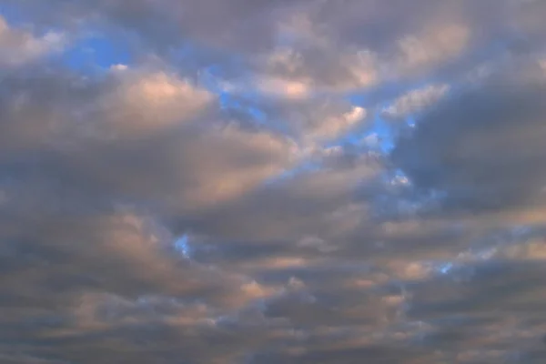 Close Isolated Beautiful Bright Clouds Sunset Background Blue Sky — Stock Photo, Image