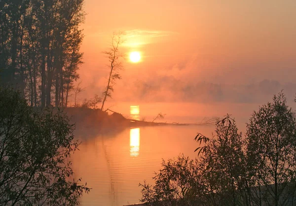 Восход Солнца Реке Кама Тумане — стоковое фото
