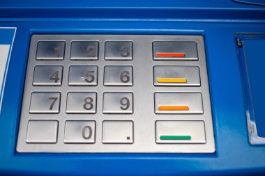Atm sayı tuş takımını kapat