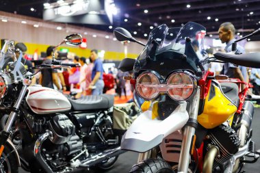 Bangkok, Tayland, 24 Ağustos 2019 Moto Guzzi sergi farlarını gezme macerası