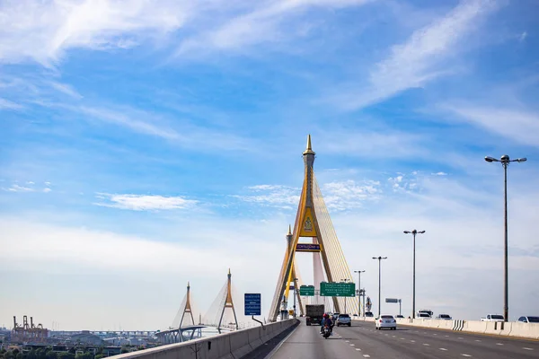 Bangkok Tailândia Outubro 2019 Cidade Mega Construção Ponte Bhumibol Atravessando Imagem De Stock