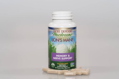 Aslan mantarı vejetaryen kapsülleri.