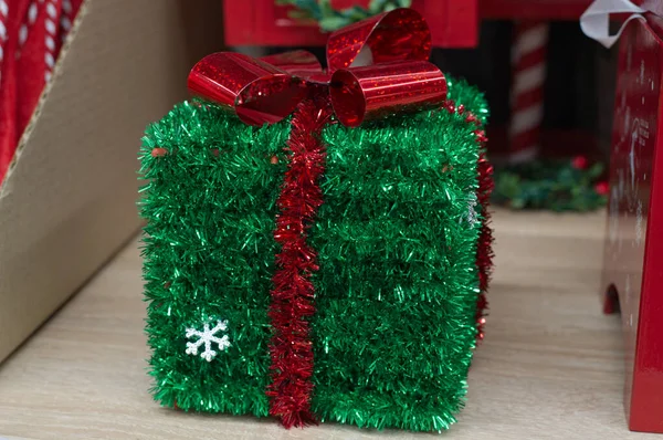 Christmas Gift Box, Geschenkpapier für den Urlaub Geschenk — Stockfoto