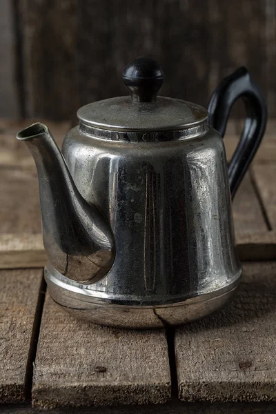 Vintage Bule Velho Samovar Fundo Mesa Cozinha Rústica Utensílios Cozinha — Fotografia de Stock