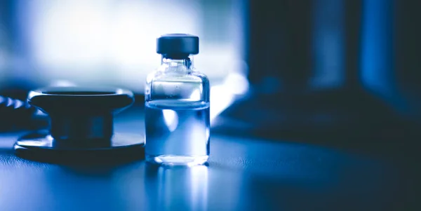 Aşı Coronavirus deverlopment şişe doz grip iğne şırıngası, tıbbi konsept enjeksiyon enjeksiyon enjeksiyonu hastalık tedavi tedavisi hastane aşı önleme hastalığı.