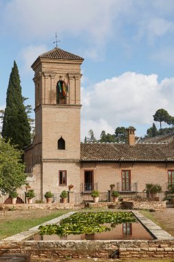 Antik Arap kalesi Alhambra, Granada, İspanya.