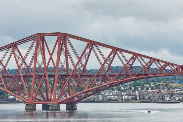 The Forth Rail Bridge, Scozia, che collega South Queensferry (Edimburgo) con North Queensferry (Fife ) — Foto Stock
