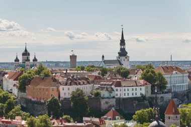Es Tallinn şehir merkezini çevreleyen duvarın görünümü