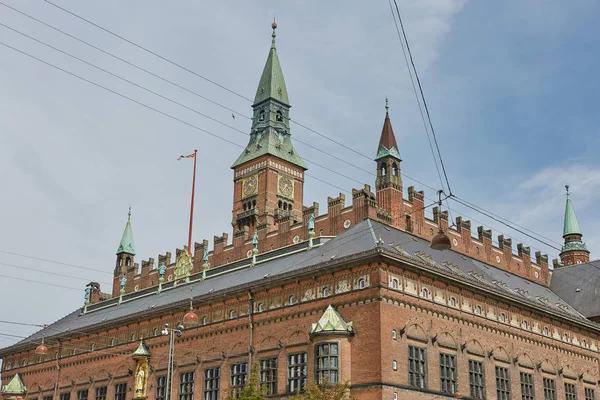 Copenhagen City Hall square and old buildings in central district — Stock Photo, Image