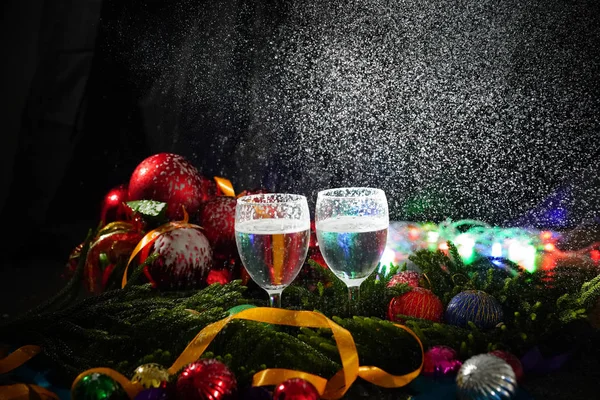 Two Glasses Champagne Christmas Decor Background — Stock Photo, Image