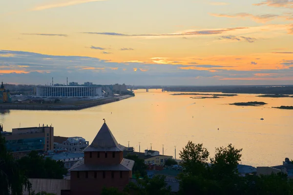 Agosto 2020 Paesaggio Serale Cittadino Fiume Oka Unisce Fiume Volga — Foto Stock