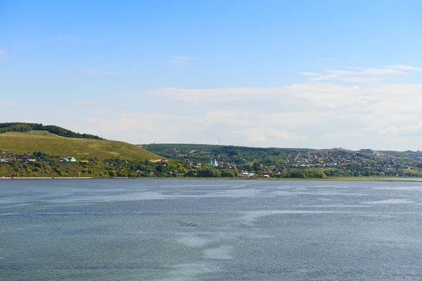 Small Settlement Bank Wide River Summer Day — Stock Photo, Image