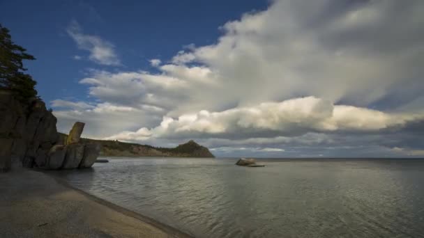 Timelapse Verão Lago Baikal Baía Peschanaya — Vídeo de Stock