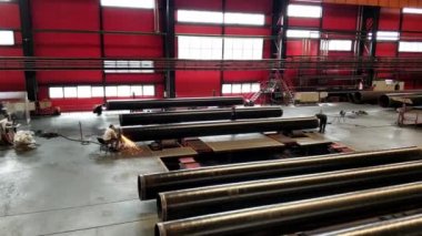 Chelyabinsk, Rusya - 23 Mayıs 2019. Chelyabinsk Boru Haddeleme Fabrikası Üretim Departmanı