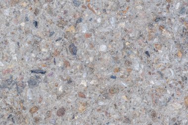 Bahçedeki eski temizlenmemiş çimento geçitinin soyut arka planı