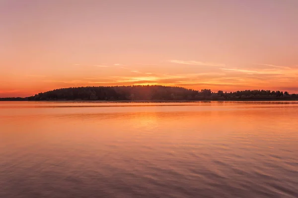 Pôr Sol Paisagem Lago Floresta Hora Ouro — Fotografia de Stock