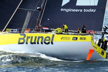 Bacak 1 Alicante-Lizbon, Volvo okyanus yarış 2017-18 bir Alicante gördüğümüz en heyecan verici başlangıç takım Brunel kısa bir süre sonra başlamak.