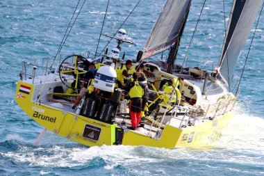 Bacak 1 Alicante-Lizbon, Volvo okyanus yarış 2017-18 bir Alicante gördüğümüz en heyecan verici başlangıç takım Brunel kısa bir süre sonra başlamak.