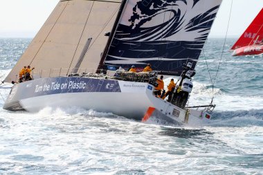 Bacak 1 Alicante-Lizbon, Volvo okyanus yarış 2017-18 bir Alicante gördüğümüz en heyecan verici başlangıç takım açmak Tide üzerinde plastik kısa bir süre sonra başlamak.