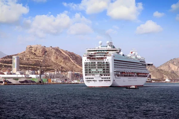 Gran Crucero Ventura Después Viaje Atracó Ciudad Alicante España — Foto de Stock