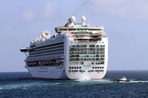 Details Den Luxus Kreuzfahrt Ventura Während Einer Reise Den Hafen — Stockfoto