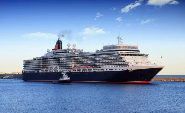 Kreuzfahrt Queen Elizabeth Der Cunard Linie Segeln Und Verlassen Den — Stockfoto