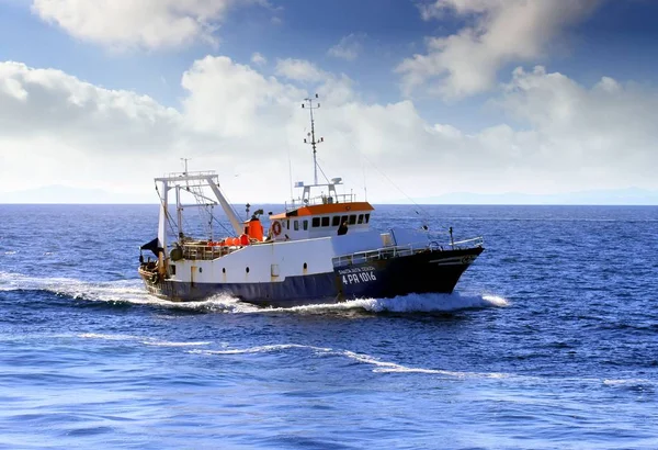 Stalen Romp Trawler Vissersboot Santa Rita Terza Met Italiaanse Vlag — Stockfoto