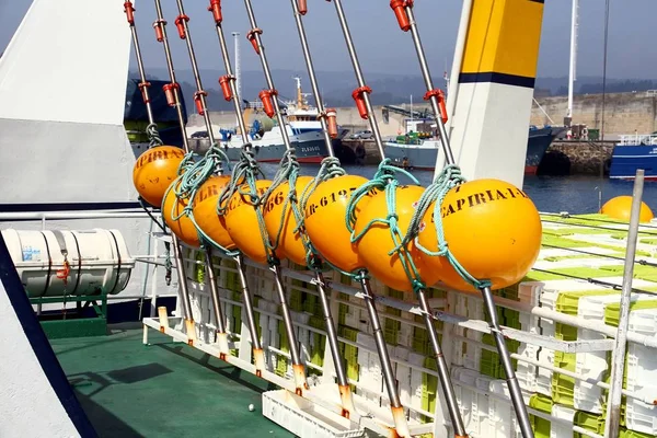 Boias Pesca Armazenadas Convés Barco Pesca Longa Forro Porta Viveiro — Fotografia de Stock