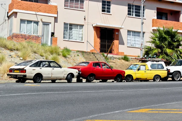 Choques Autos Rotos Ciudad Del Cabo Sudáfrica Coches Bloques Apartamentos — Foto de Stock