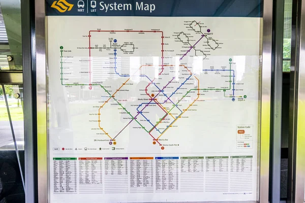 シンガポールの地下鉄 地下鉄駅のMrt Lrtシステムマップ — ストック写真