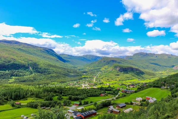 Panorama Norwegen Hemsedal Gebirge Rote Bauernhäuser Und Grüne Wiesen Viken — Stockfoto