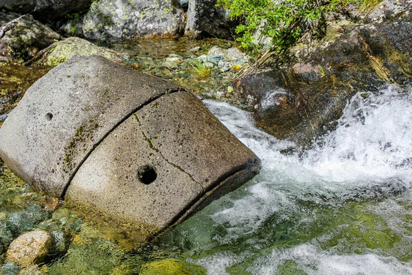 Rio Cachoeira Lago Hemsila Hemsedal Viken Buskerud Noruega — Fotografia de Stock