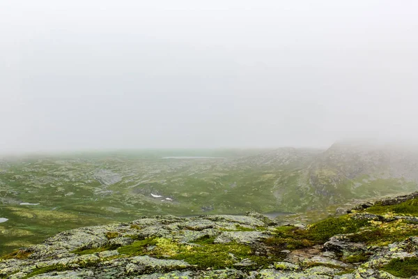 Big Rocks Cliffs Fog Clouds Veslehdn Veslehorn Mountain Hemsedal Norway — Stock Photo, Image