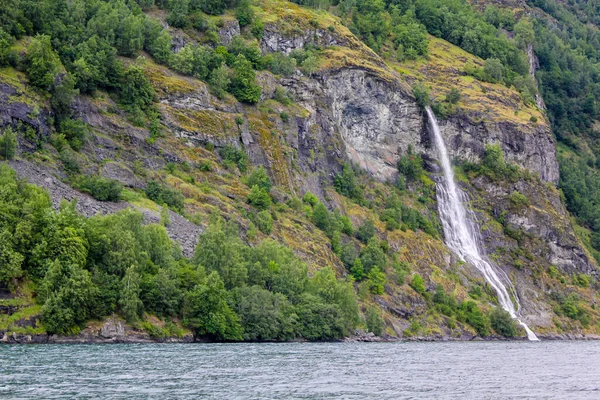 Wodospad Aurlandsfjord Aurland Vestland Sognefjord Norwegii — Zdjęcie stockowe