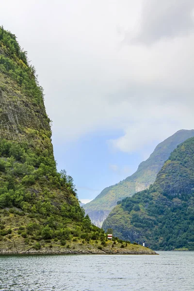 Noorse Prachtige Berg Fjord Landschap Aurlandsfjord Aurland Vestland Sognefjord Noorwegen — Stockfoto