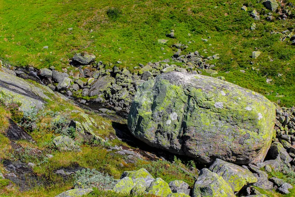 Величезні Валуни Великі Скелі Біля Озера Ваватн Хемседал Вікен Норвегія — стокове фото