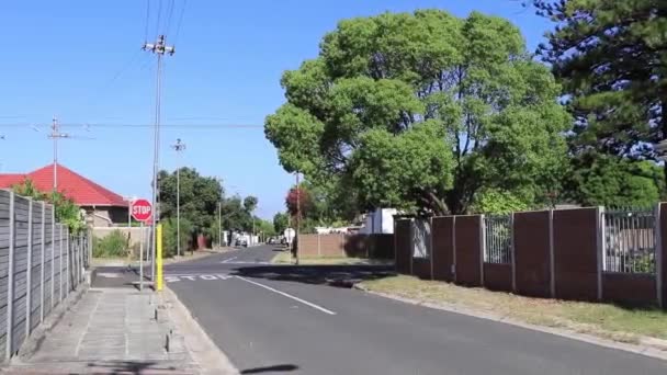Street Claremont Ciudad Del Cabo Sudáfrica Día Soleado — Vídeos de Stock