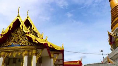 Don Mueang Bangkok Tayland 08. Kasım 2018 İnanılmaz renkli Wat Don Mueang Phra Arramluang Budist tapınağı Bangkok Don Mueang Tayland.