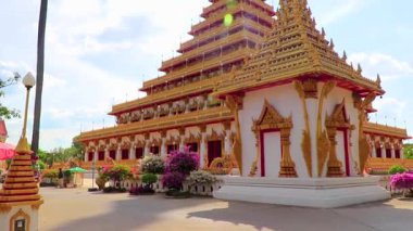 Khon Kaen bölgesi Isan Tayland 06. Kasım 2018 Phra Mahathat Kaen Nakhon pagoda stil Budist tapınağı ve Wat Nong Waeng altın tapınakları Khon Kaen Eyaleti Isan Kuzeydoğu Tayland.