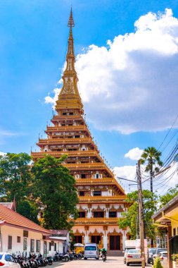 Khon Kaen bölgesi Isan Tayland 06. Kasım 2018 Phra Mahathat Kaen Nakhon pagoda stil Budist tapınağı ve Wat Nong Waeng altın tapınakları Khon Kaen Eyaleti Isan Kuzeydoğu Tayland.
