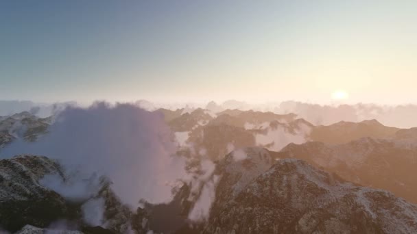 Nuages de montagne vers le lever du soleil — Video