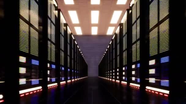 Движение по компьютерам внутри центра обработки данных — стоковое видео